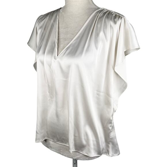 White House Black Market Flutter Sleeve V-Neck Top Ecru XL Satin New - Picture 5 of 12